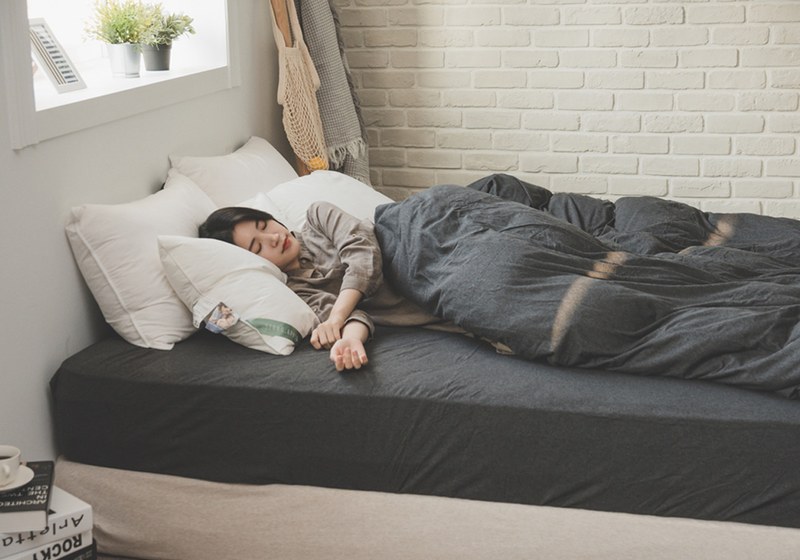 翔仔學堂｜選錯落枕、肩頸痠痛樣樣來！正確枕頭挑選3步驟