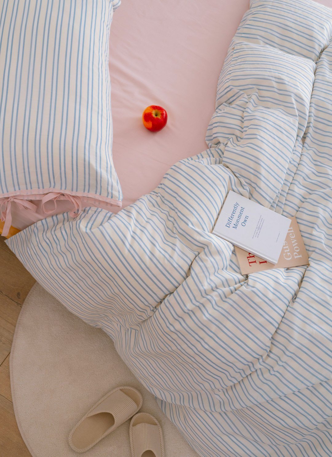 莓果 x 海鹽 - 華爾紗 ( 純棉 ) 四件組 ( 莓果床包 + 海鹽條紋被套 + 一素色一條紋枕套 )