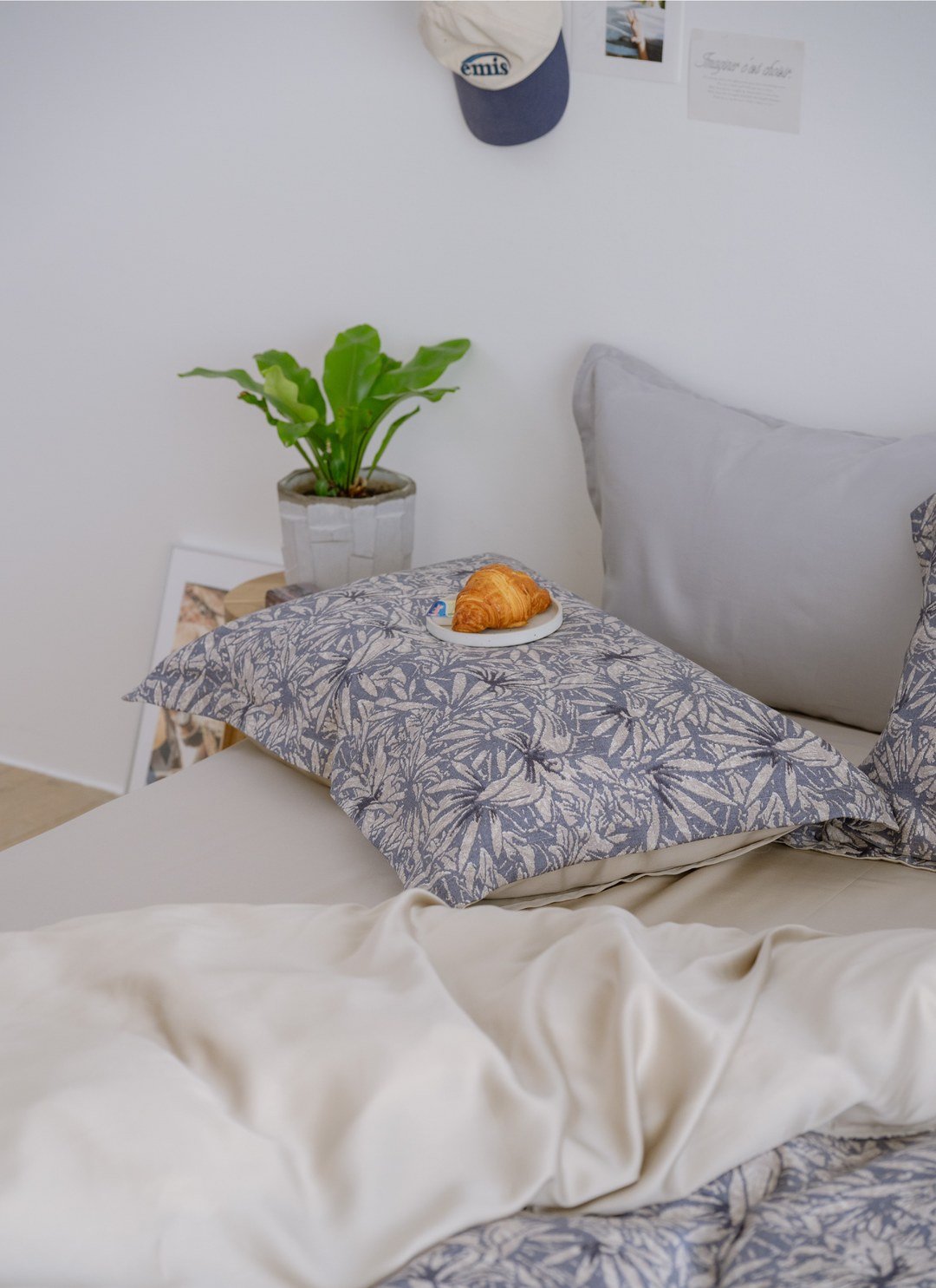 Flora - 天絲四件組 ( 床包 + 被套 + 枕套 )