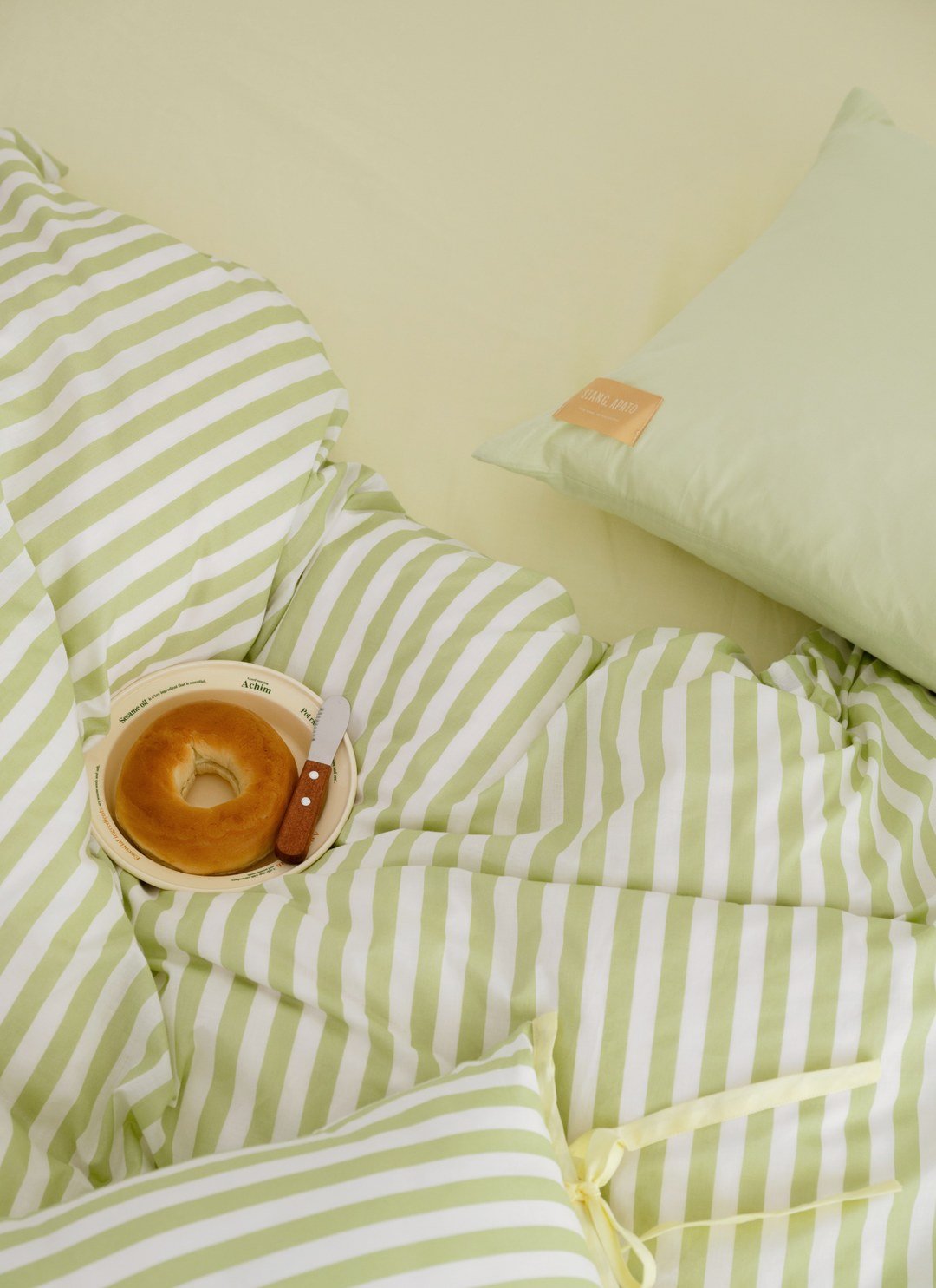 檸檬 x 開心果 - 華爾紗 ( 純棉 ) 四件組 ( 檸檬床包 + 開心果條紋被套 + 一素色一條紋枕套 )