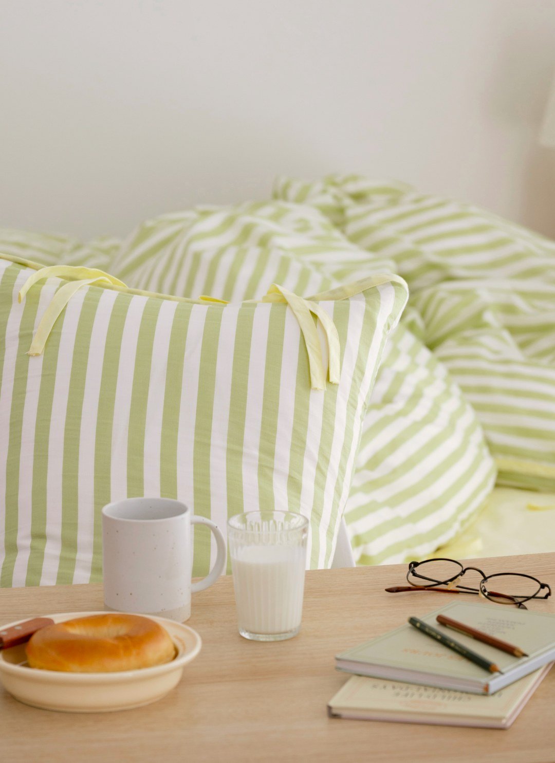 檸檬 x 開心果 - 華爾紗 ( 純棉 ) 四件組 ( 檸檬床包 + 開心果條紋被套 + 一素色一條紋枕套 )