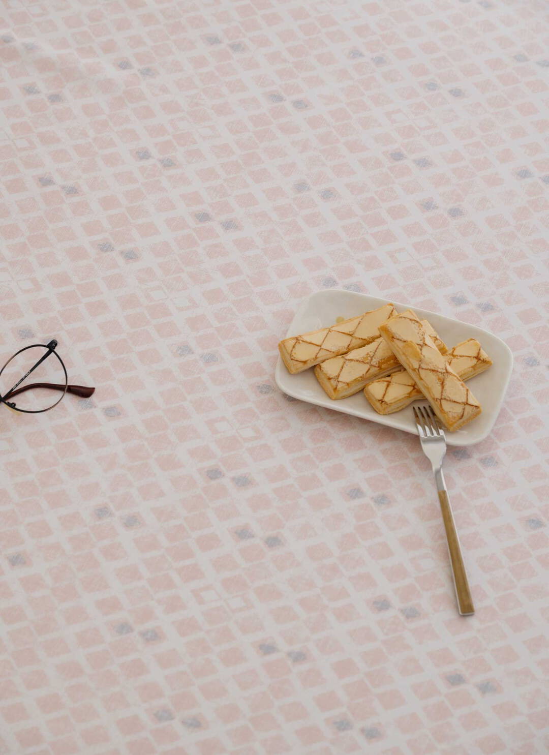 Misty - 天絲全印花床包組 ( 床包 + 枕套 )