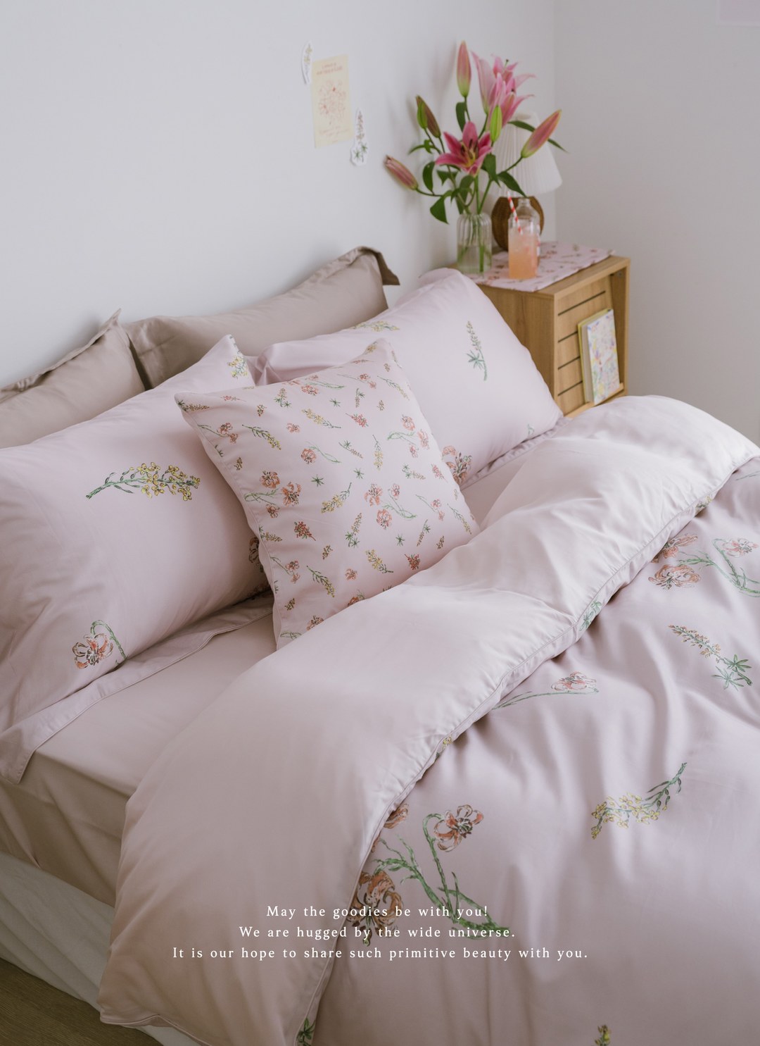 天絲棉抱枕 / Sybil-Ho 2025 聯名款