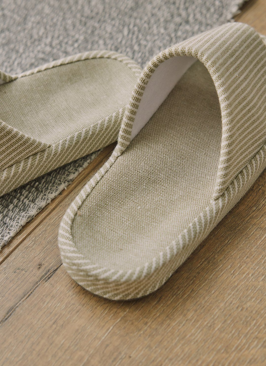 足底紓壓室內鞋