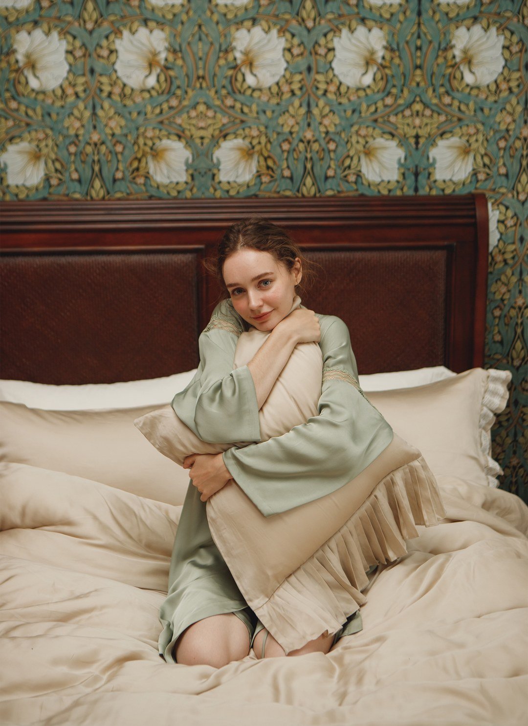 Love淺茶 - 天絲抱枕 / 瑪裘瑞 Marjorie 聯名款