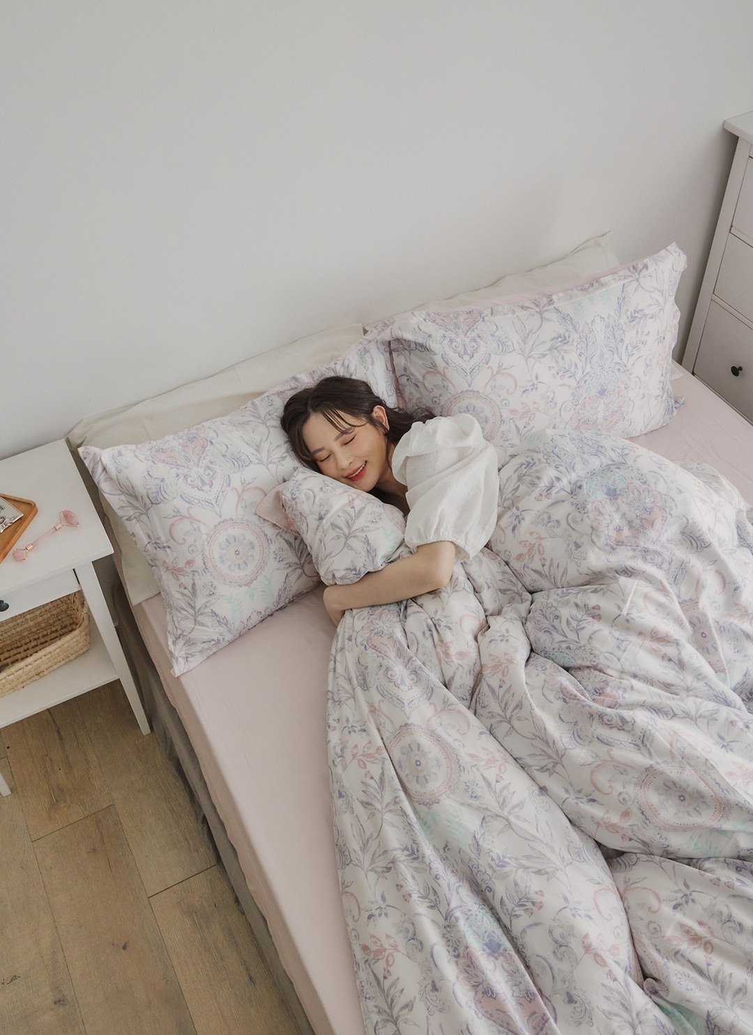 Ona - 天絲四件組 ( 床包 + 被套 + 枕套 )