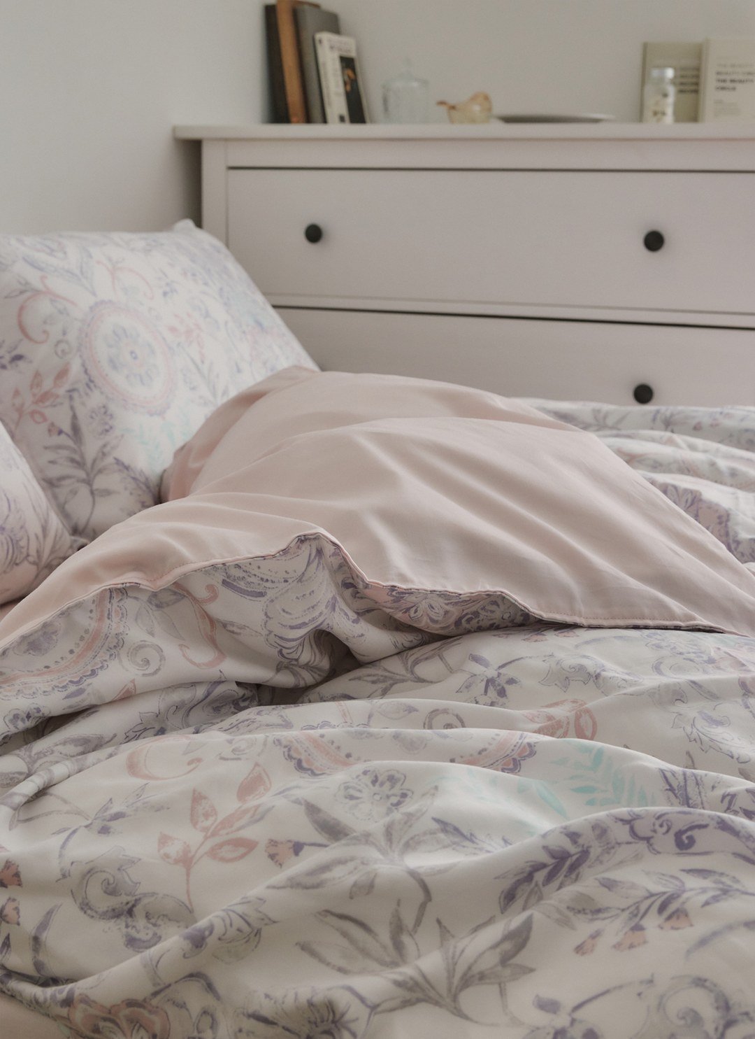 Ona - 天絲四件組 ( 床包 + 被套 + 枕套 )