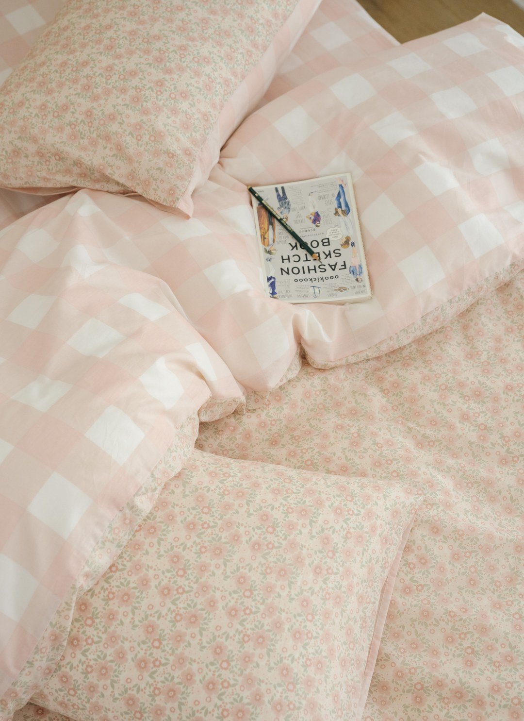 picnic - 華爾紗 ( 純棉 ) 四件組 ( 床包 + 被套 + 枕套 )