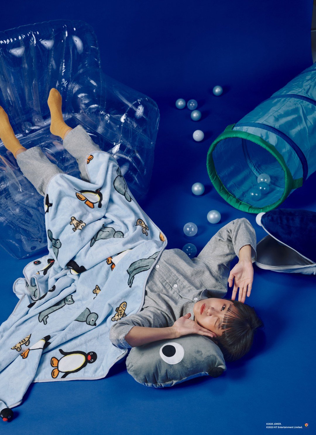 Pingu™ 兩用造型抱枕毯 - Robby / 企鵝家族聯名