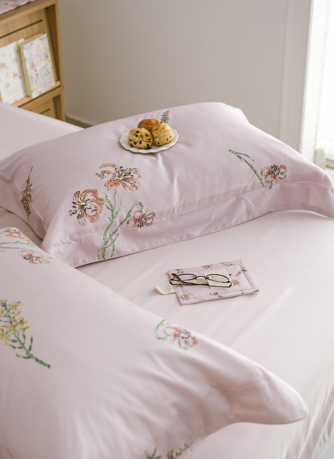 春日拾光 - 天絲棉枕套 / 2入組 / Sybil-Ho 聯名款