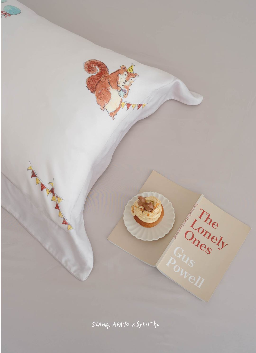 春日慶典 - 天絲棉床包組 ( 床包 + 枕套 ) / Sybil-Ho 聯名款