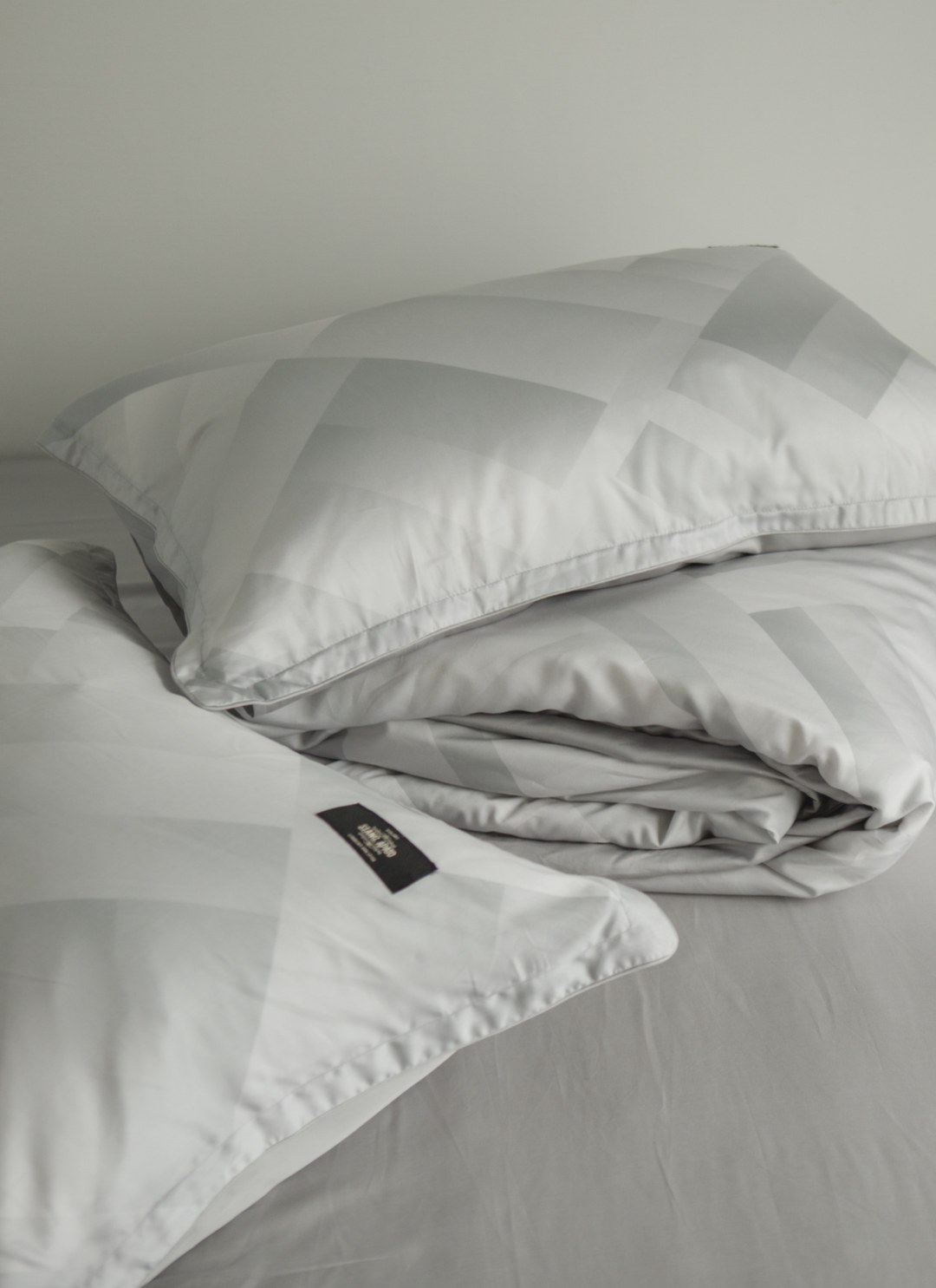 約翰斯 - 天絲四件組 ( 床包 + 被套 + 枕套 )