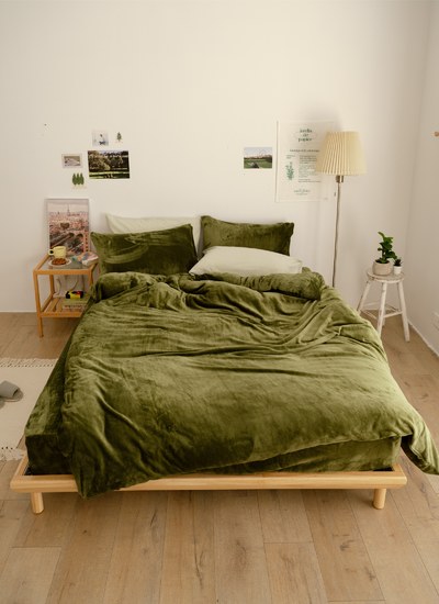 森林濃綠 - 法蘭絨四件組 ( 床包 + 被套  + 枕套 )