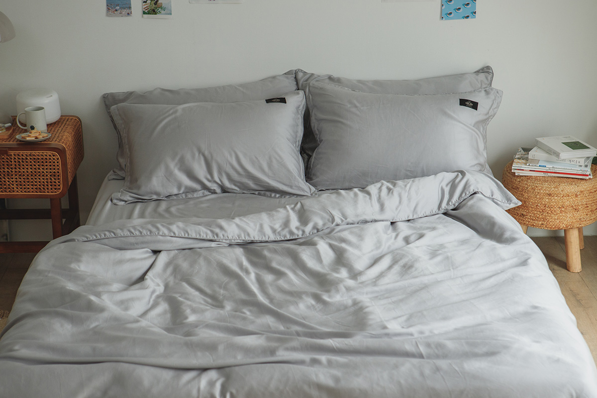 深灰雪松-素色天絲床包