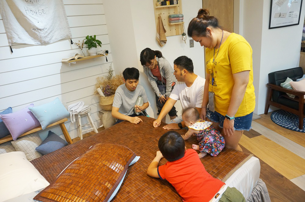 大家一起感受材質