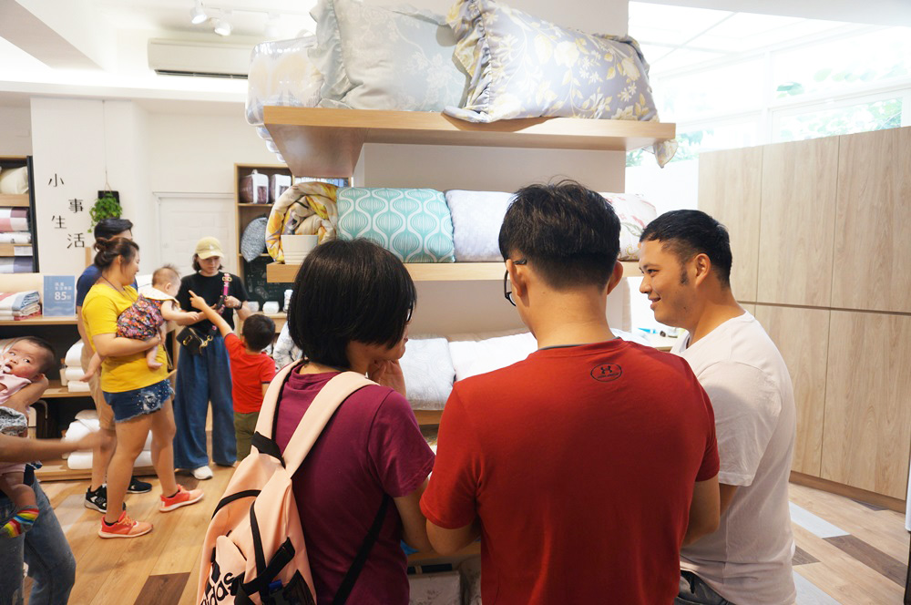 翔仔一起介紹其他寢具