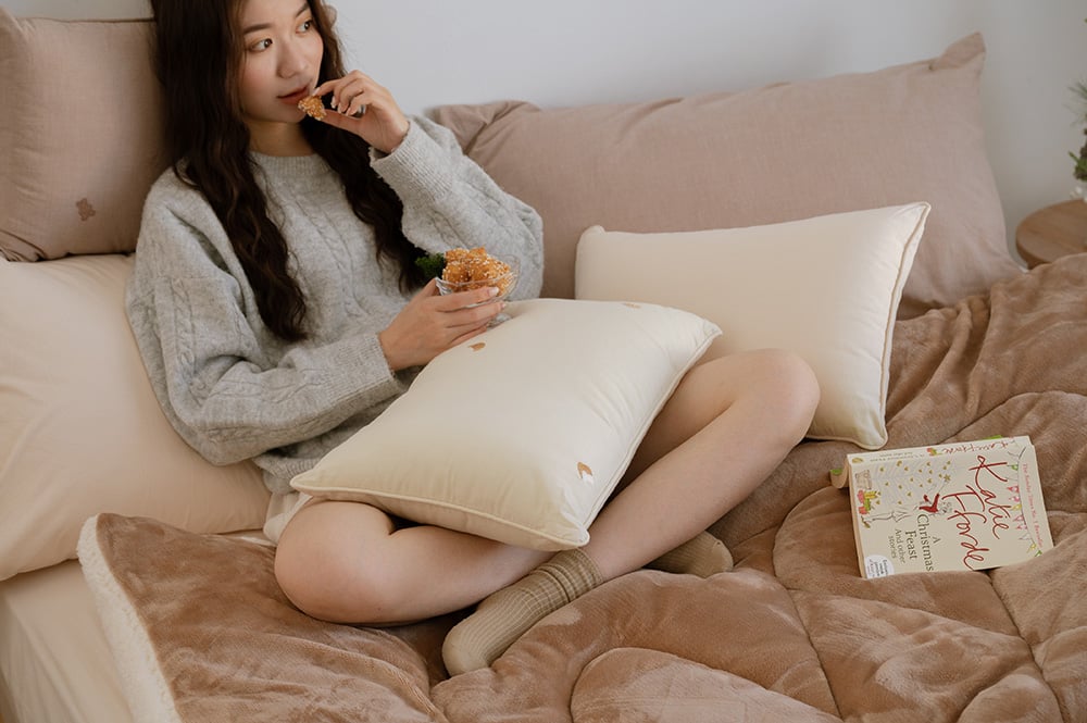 刺繡水洗棉抱枕