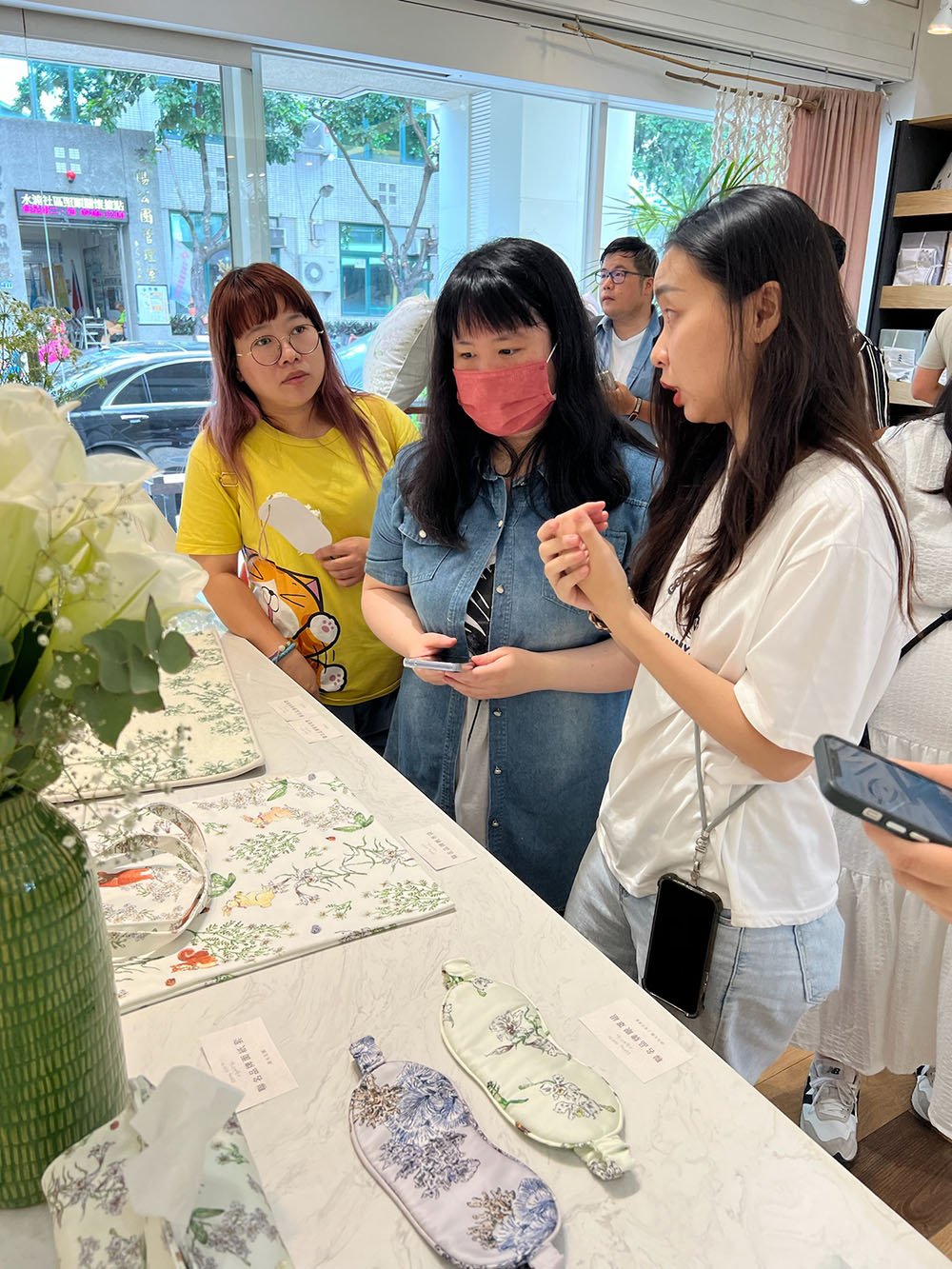 粉絲認真詢問 粉絲認真詢問