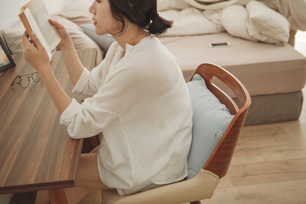 刺繡抱枕 刺繡抱枕